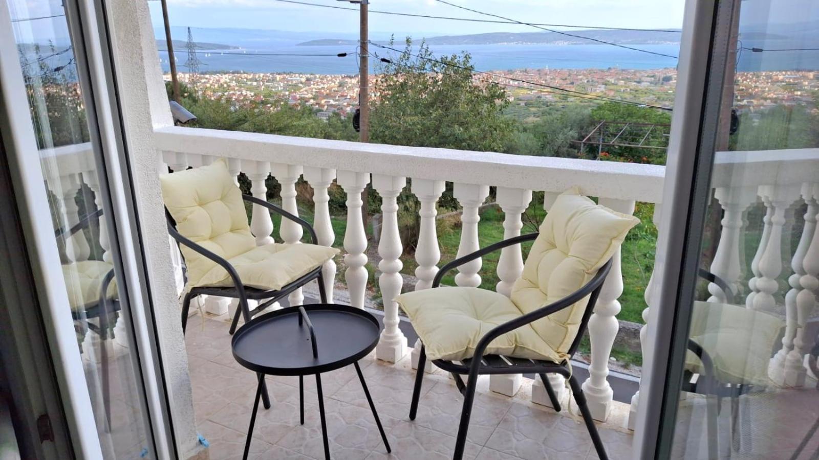 Apartment Natali Kaštel Stari Zewnętrze zdjęcie